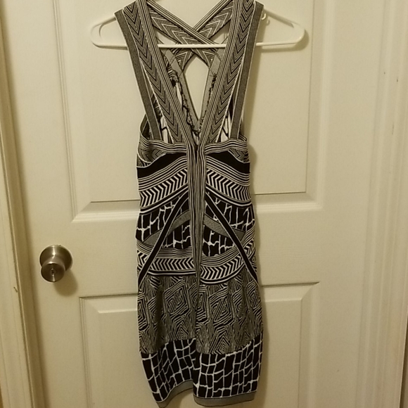 Dress - Picture 3 of 4